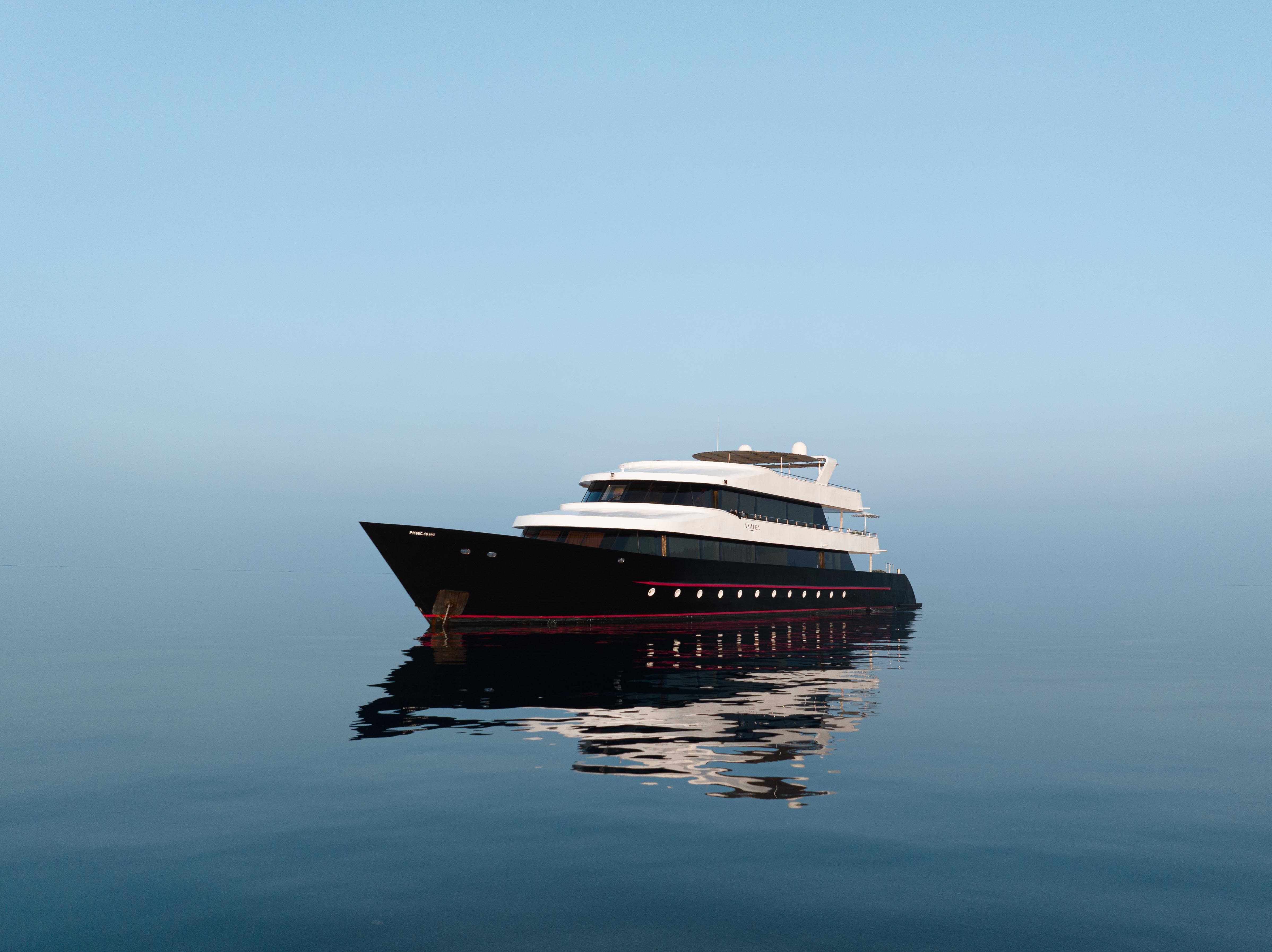 Azalea Cruise anchored in open Maldives water